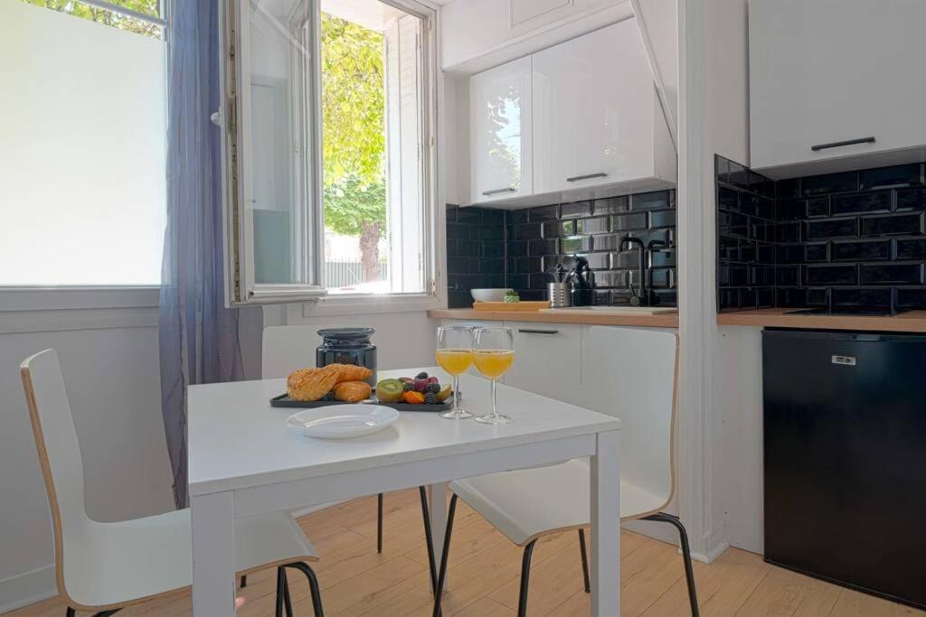 Charmant 2 Pieces A Issy- Les -Moulineaux Luaran gambar