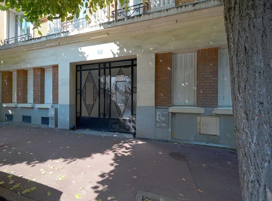 Charmant 2 Pieces A Issy- Les -Moulineaux Luaran gambar